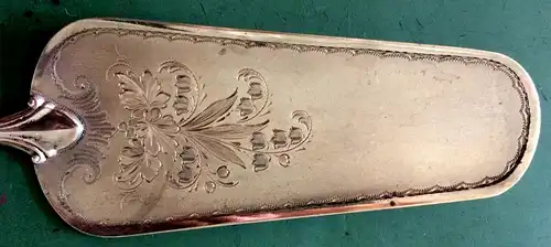 Tortenheber aus 800er Silber mit Griff aus Bein, ca. 1900