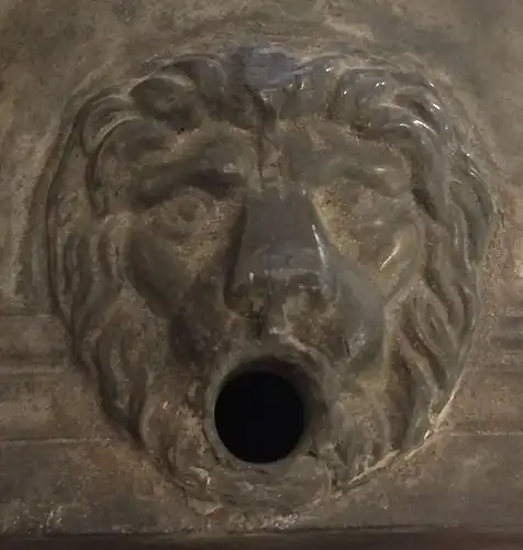 Altes Wasserbecken / Lavabo aus Zinn mit abnehmb. Deckel und Wasserhahn, 18. Jh