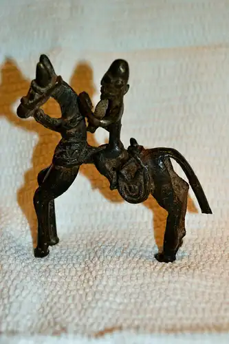 Bronzefigur,Afrika,Reiter mit Schwert