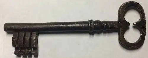 Uralter Schlüssel aus Eisen, wohl 17. Jahrhundert