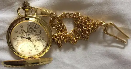 Goldfarbene Taschenuhr der Firma Hallenberg mit Uhrenkette mit neuer Batterie