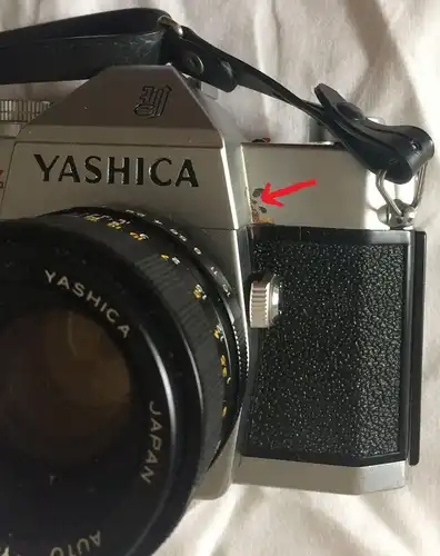 YASHICA TL ELECTRO Spiegelreflexkamera mit Objektiv