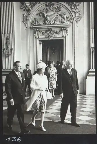 16 Originalphotogr.  Staatsbesuch Königin Elisabeth München 1965 , Meta Köhler