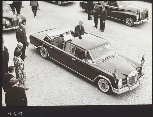 16 Originalphotogr.  Staatsbesuch Königin Elisabeth München 1965 , Meta Köhler