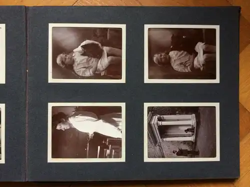 Photoalbum „Photographs“ 24 Seiten für 96 Photographien von ca. 10,5 x 8,5 cm