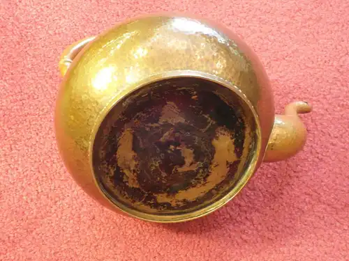 Teekanne, Jugendstil, Kupfer, Hammerschlaglackierung,Holzgriff mit Löwenfüßen