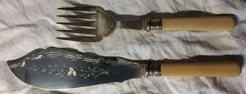 14-teiliges versilbertes Fischbesteck ohne Marke im Original-Besteckkasten