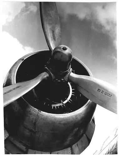 Fotografie,s/w,Vintage-Künstlerphoto,ca 1960,J.Schuster,Flugzeugpropeller