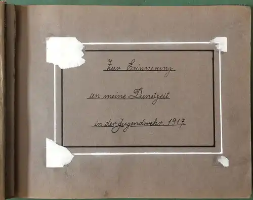 Kleines altes Jugendstil-Photoalbum mit 27 Photographien, ca. 1917