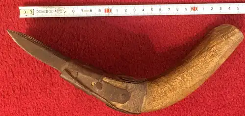 Alter Flachskamm aus Holz mit 18 Spießen aus Metall