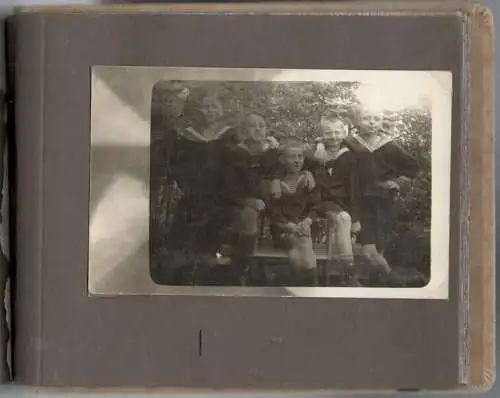 Kleines Photoalbum mit 47 Aufnahmen, 1910er – 1930er Jahre