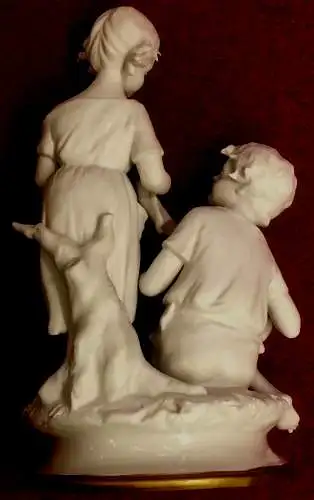 Capodimonte-Porzellanfigur Zwei Kinder mit Hund von Gianni Merlo