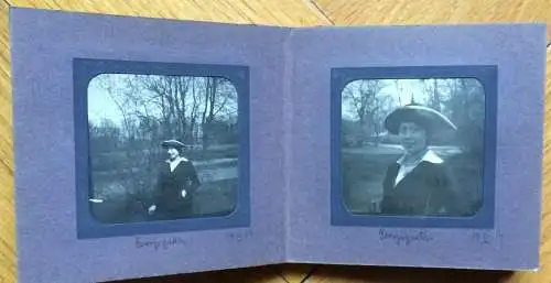 Kleines Photoalbum 10 x 10 cm mit 25 Photographien aus dem Jahr 1919
