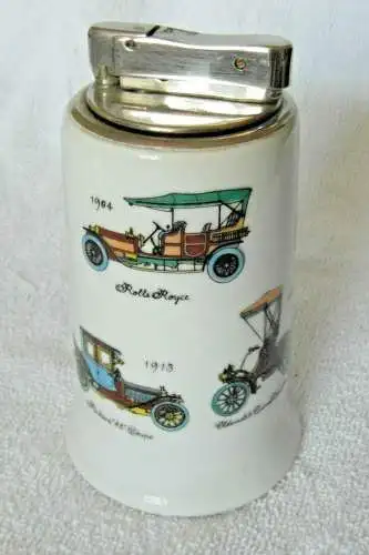 Benzin-Tischfeuerzeug aus Porzellan mit Oldtimer-Motiven