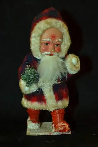 Nikolaus Figur,Kunststoff,wohl Mitte des 20. Jhdt. roter Schotten-Mantel,18 cm