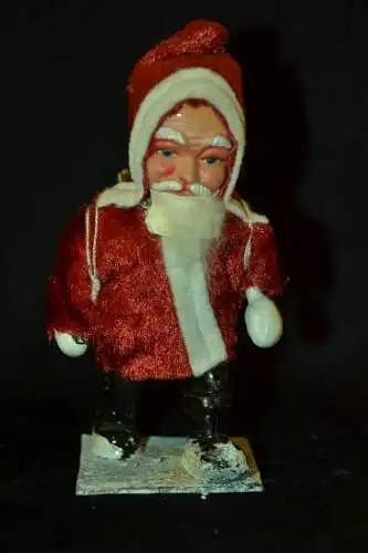 Nikolaus Figur,mit Korb,wohl Mitte des 20. Jhdt. roter Mantel,26 cm