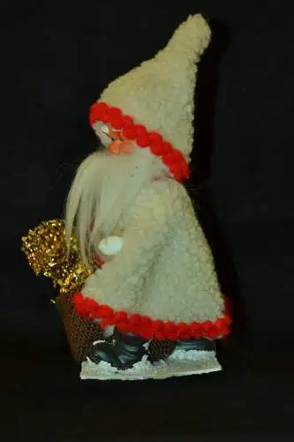 Nikolaus Figur, Kunststoff,wohl Mitte des 20. Jhdt. weißer Mantel,20 cm