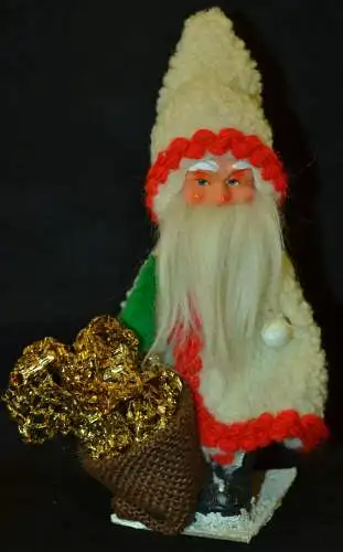 Nikolaus Figur, Kunststoff,wohl Mitte des 20. Jhdt. weißer Mantel,20 cm