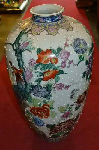 Chinesische Vase mit Vögeln und Blüten,sehr dekorativ