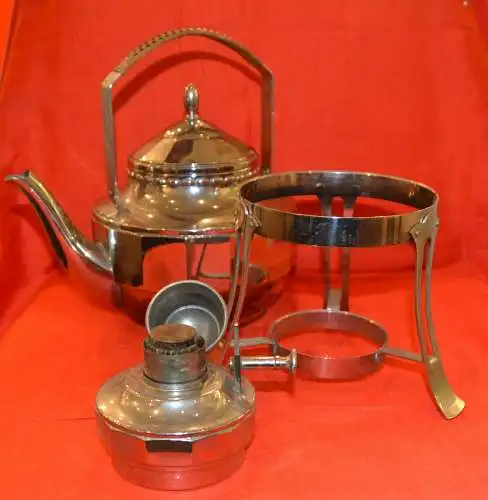 Teekanne mit Stövchen,poliertes Weißmetall,ca.1920