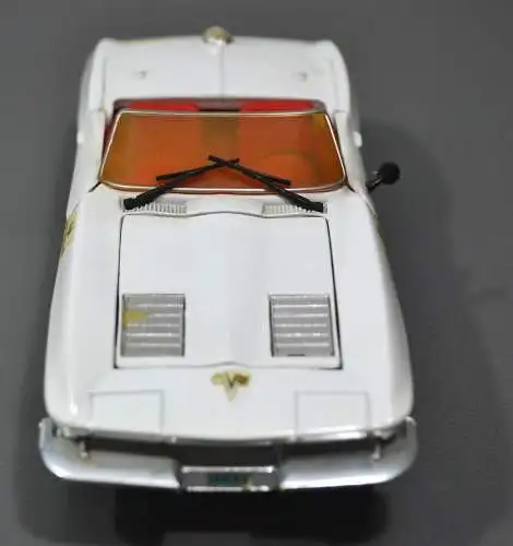 Modellauto "Corvette Stingray", aus Metall und Kunststoff