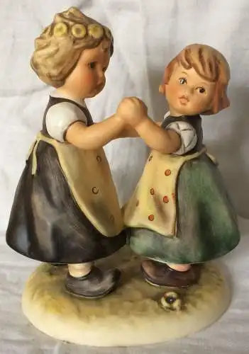 „Sommertanz – Spring Dance“ - HUMMEL-Figur von Goebel 1963, 1. Wahl