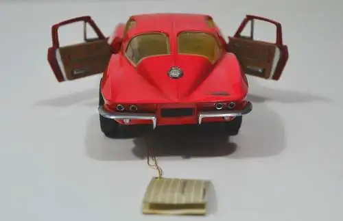 Modellauto 1963er Chevrolet Corvette, Herstellungsjahr 1989