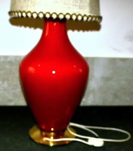 Boden-Stehlampe,roter Glasfuß,1950,hoher konischer Schirm