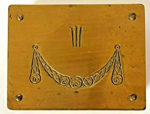 Kleines Kästchen  mit Deckel aus Messing für Briefmarken, ca. 1900