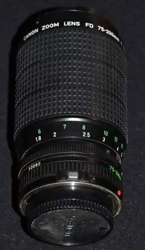 Canon Objektiv Zoom Lens FD 75-200mm 1:45 für  T 70,