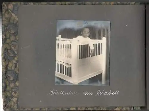 Photoalbum aus den 1920er Jahren mit 86 Photographien, vorwiegend Familienphotos