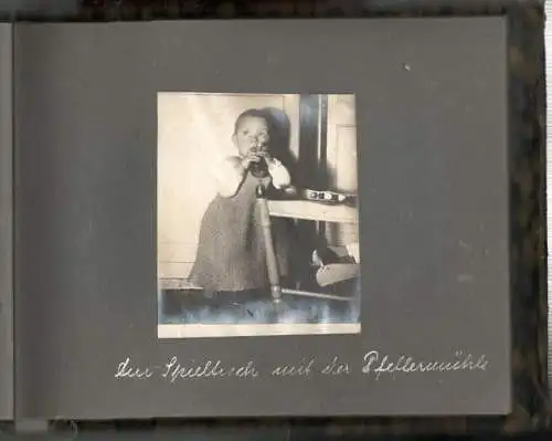 Photoalbum aus den 1920er Jahren mit 86 Photographien, vorwiegend Familienphotos