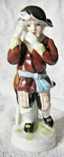 Porzellanfigur Knabe mit schwarzer Kappe, Marke ROYAL München, 11,5 cm hoch