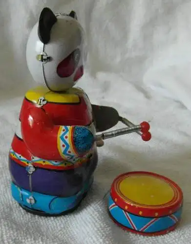 Blechspielzeug,Trommelnder Pandabär im Originalkarton,China