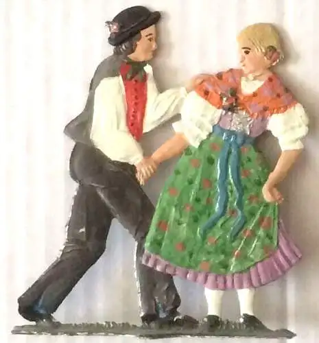 Sieben bemalte Zinnfiguren: Drei Musikanten und vier tanzende Paare