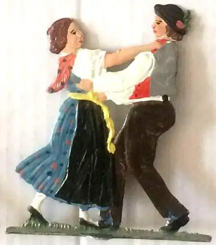Sieben bemalte Zinnfiguren: Drei Musikanten und vier tanzende Paare