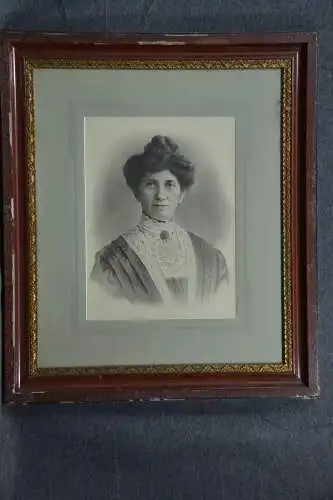 Fotografie, Frauenportrait, etwa 1910