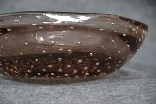 Glas, Aschenbecher,  getönt, Kristallglas mit Lufteinschlüssen,wohl Murano