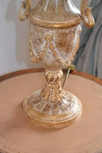 Tischlampe, Holz handgeschnitzt, gefasst, Empirestil,Stoffschirm,ca.1970