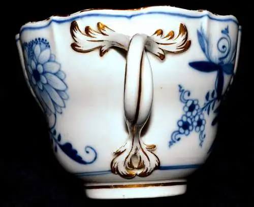 Meissen,Porzellan,Zwiebelmuster,Kaffeetasse ,blau-weiß,1.Wahl, Goldrand