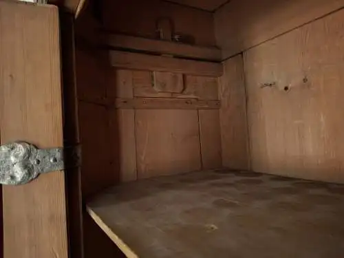 Möbel,Barockschrank 2-türig, Eiche und Tanne, wohl fränkisch, um 1700