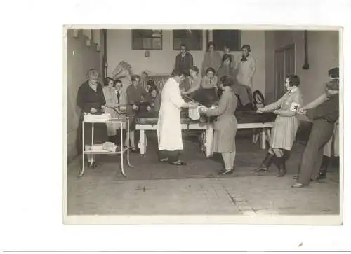 Original-Photographie von Axel Malmström: Szene in Tierklinik