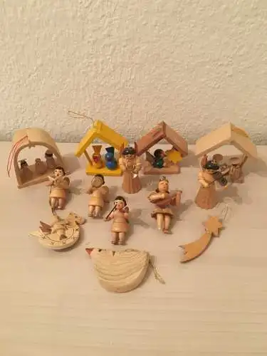  Weihnachtsschmuck, aus Holz, 13 Stück ,20.Jhdt