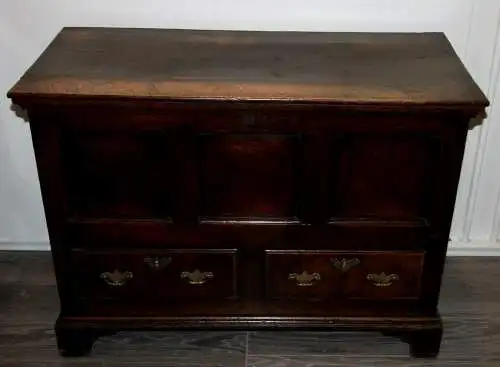 Möbel,Eichenkommode/Truhe,Norddeutschland/England,Mitte 19.Jhdt