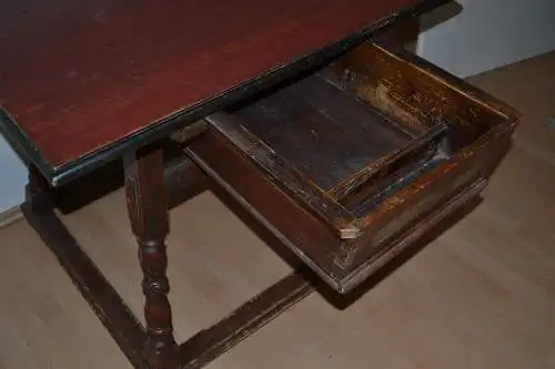 Möbel, Jogltisch,Bauerntisch, Weichholz,18. Jhdt.