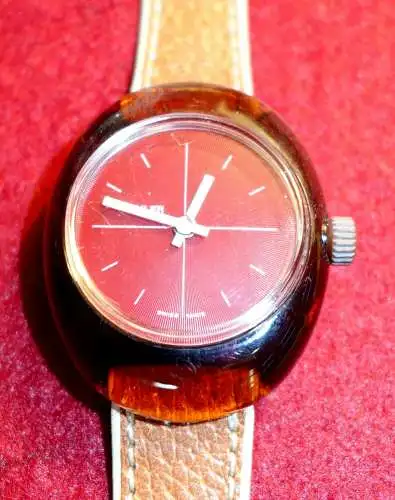 Vintage Armbanduhr,Buler,1970,Schweiz,mechanisch, Gehäuse a. Kuststoff,Mode