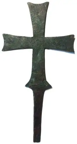 Byzantinischer Kreuzaufsatz aus Bronze, ca. 9. - 12. Jahrhundert