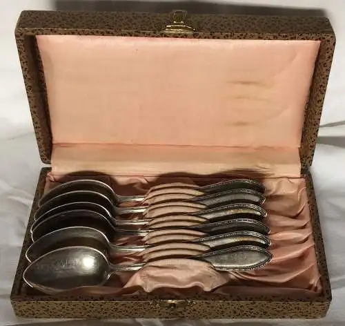 Sechs kleine Löffel Firma Bischoff aus 800er Silber in Original-Besteckkästchen