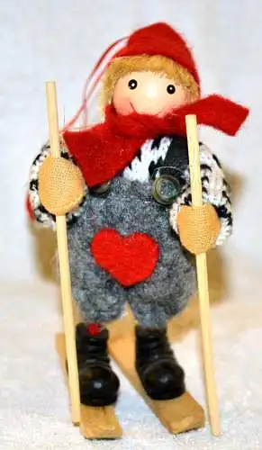Kleiner junge auf Skiern,ca. 1950,Handarbeit
