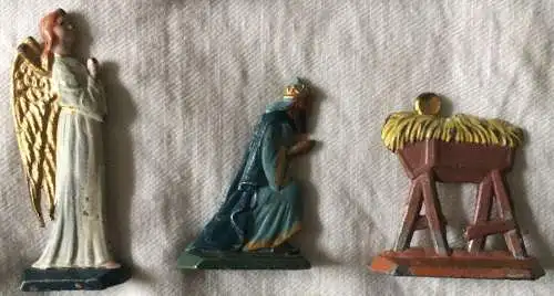 17 Krippenfiguren aus Blei, bemalt